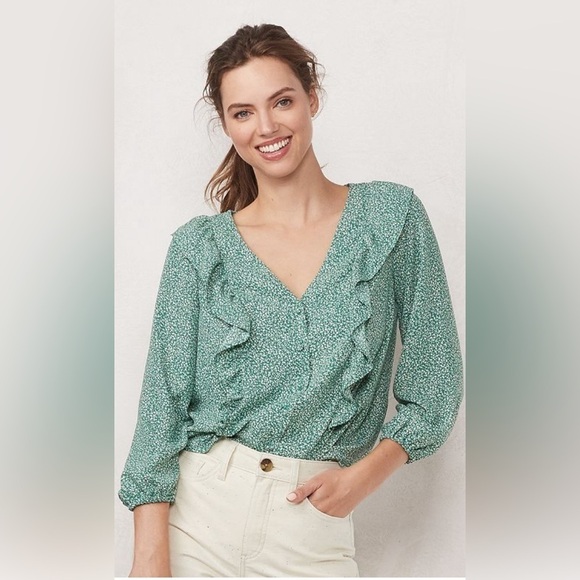 Lauren Conrad Vneck Ruffle Blouse XS - Picture 1 of 9